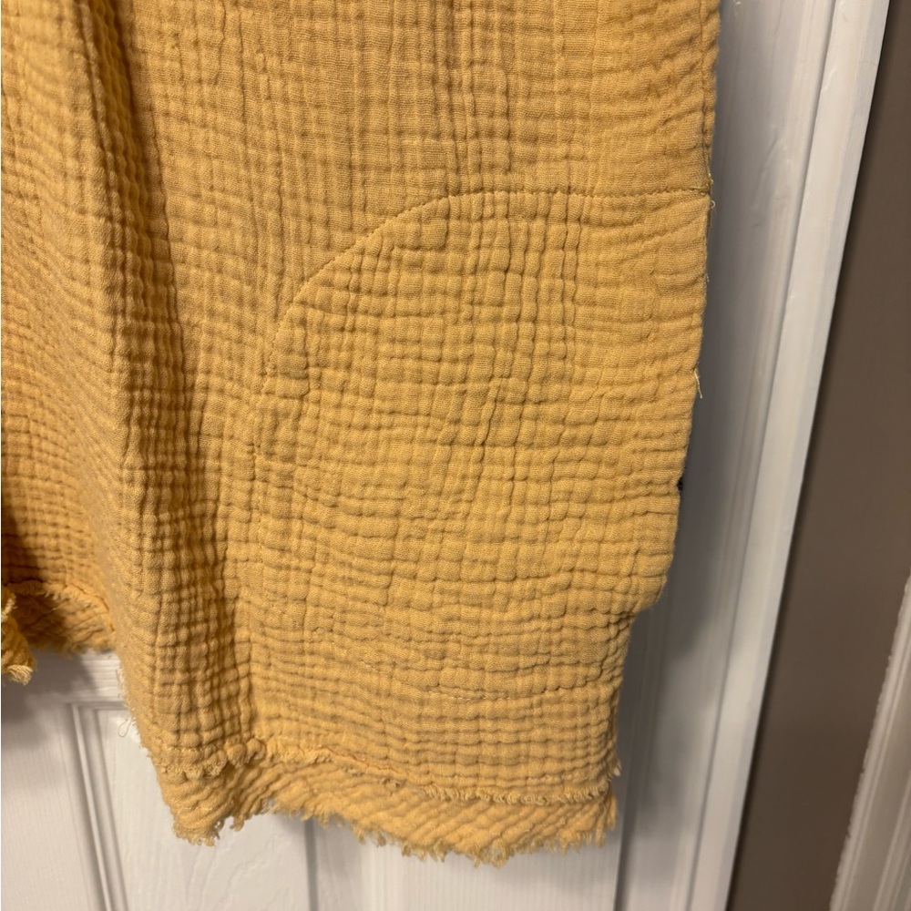 Entro Mustard Yellow Textured Tunic Blouse with Pockets - Picture 2 of 7